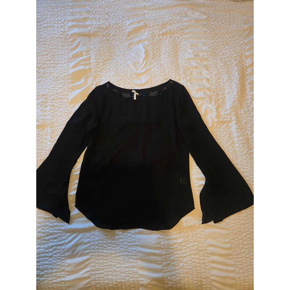 Violet + Claire Womens Black Embellished Neck Bell Sleeve Blouse Small‎